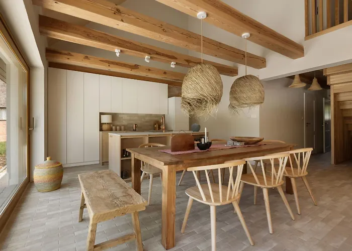 Dymnica 5- Blisko Sasina I Leby Ulinia